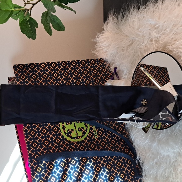 Tory Burch Reva Leopard Necktie/Twilly NWTs - Picture 3 of 7